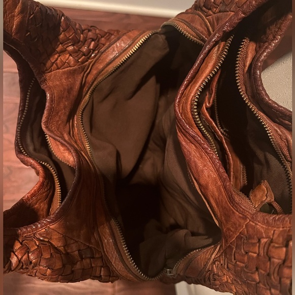 Costanza Rota Woven Leather Handbag - Picture 14 of 16